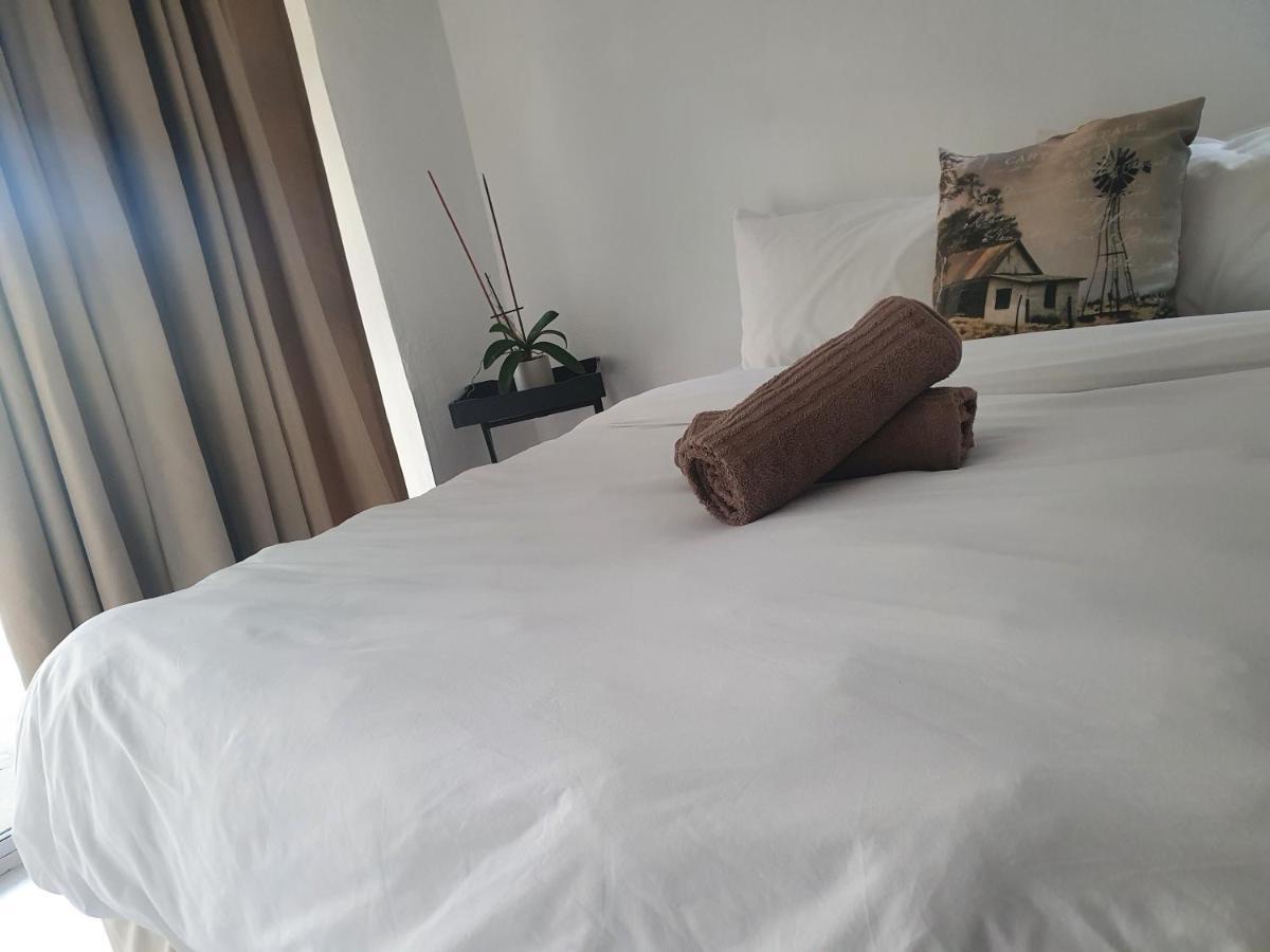 Cammy'S Guesthouse Kuils River Exterior photo